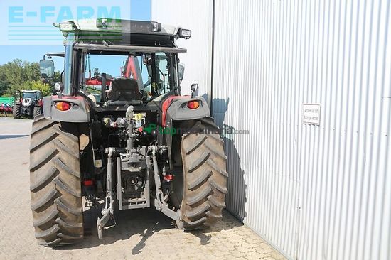 Tractor agrícola - Massey Ferguson - 5711
