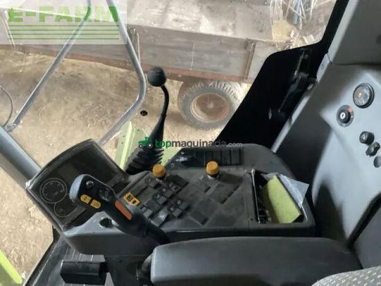 Cosechadora de Cereal - Claas - avero 240 t4f