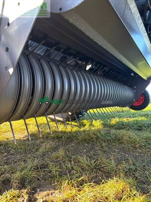 Empacadora gigant - Claas - variant 585 rc