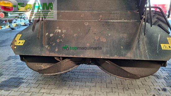 Cosechadora de Cereal - New Holland - cr 8.80