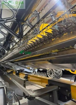 Cosechadora de Cereal - New Holland - cr10.90