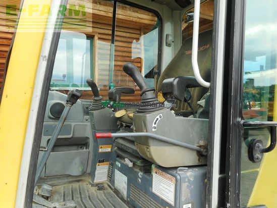 Excavadora - Takeuchi - tb 235 ( 3.605kg ) powertilt + hydr. sw