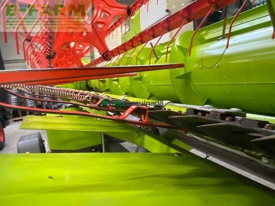 Cosechadora de Cereal - Claas - trion 530 mit sw v 680