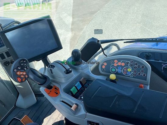 Tractor agrícola - New Holland - t 8.435 ac