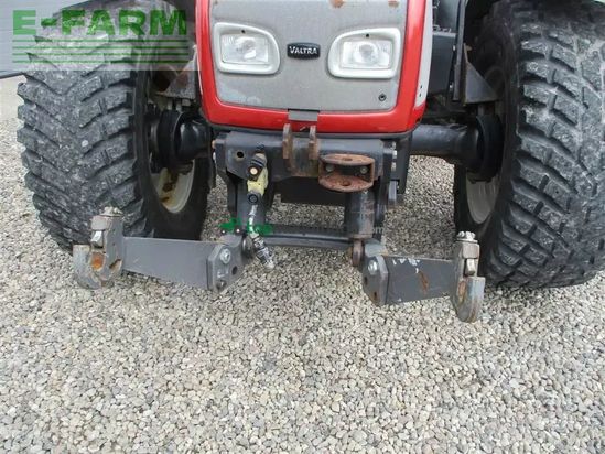 Tractor agrícola - Valtra - t190 med frontlift og affjedret foraksel