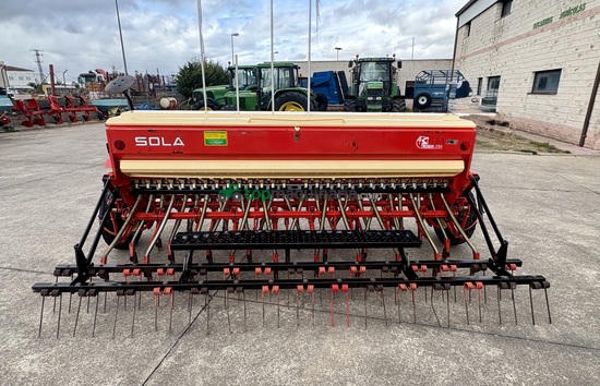 Sembradora en línea convencional - Sola - trisem  194 