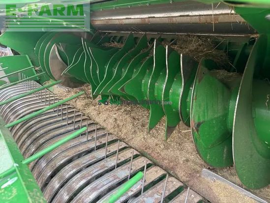 Empacadora gigant - John Deere - v461m