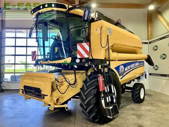Cosechadora de Cereal - New Holland - tc 5070