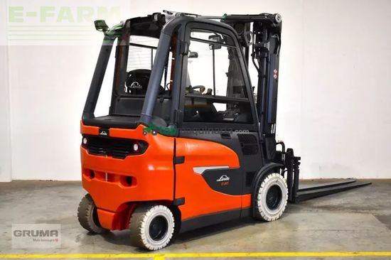 Elevadora - Linde - e 30/600 h 1252