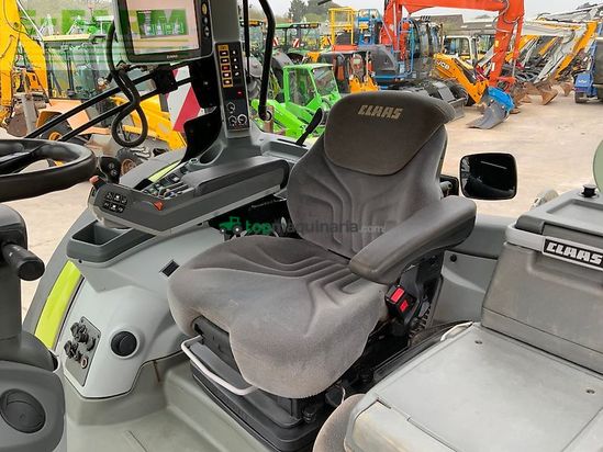 Tractor agrícola - Claas - 650 arion tractor (st26102)