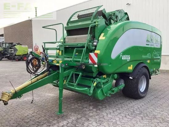 Empacadora gigant - McHale - fusion vario