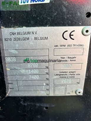 Empacadora gigant - New Holland - bb960a