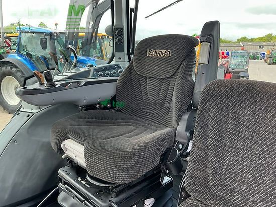 Tractor agrícola - Valtra - t174 active tractor (st26435)