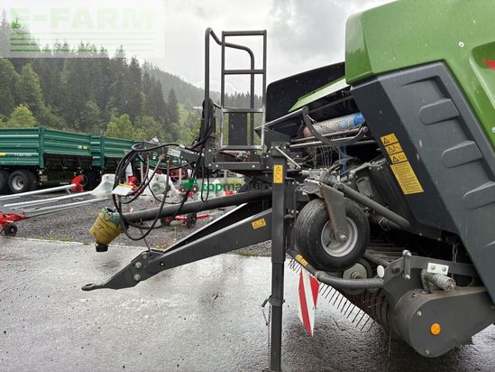 Empacadora gigant - Fendt - rundballenpresse rotana 130f xtra