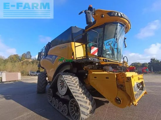 Cosechadora de Cereal - New Holland - cr9.90 smart trax
