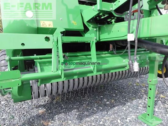 Empacadora gigant - John Deere - f442m