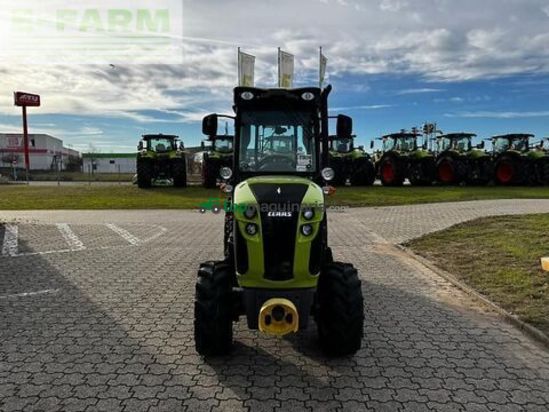 Tractor agrícola -  - nexos 220 s