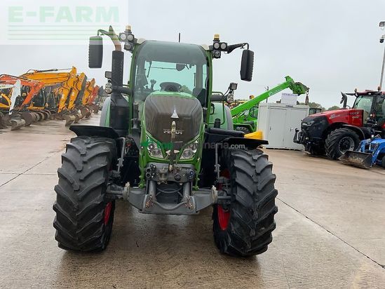 Tractor agrícola - Fendt - 724 profi plus tractor (st23447)