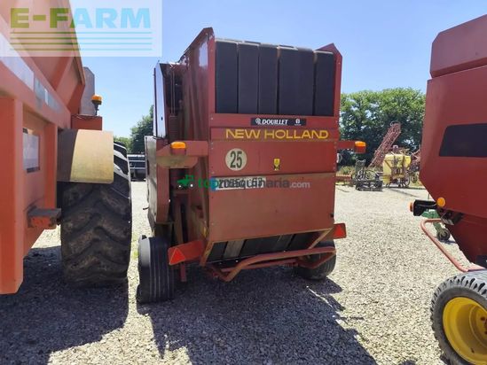 Empacadora gigant - New Holland - 658