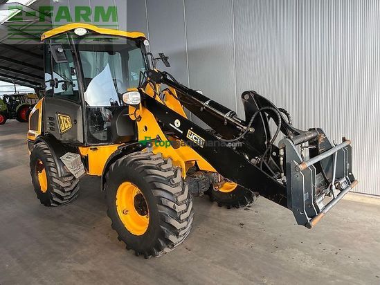 Minicargadora - JCB - 407 agri 35km/h