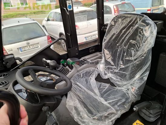 Minicargadora - JCB - 403 smart power