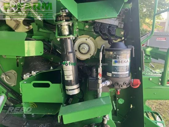 Empacadora gigant - John Deere - festkammer-kombipresse c441r