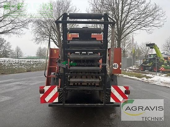 Empacadora gigant - New Holland - 4860