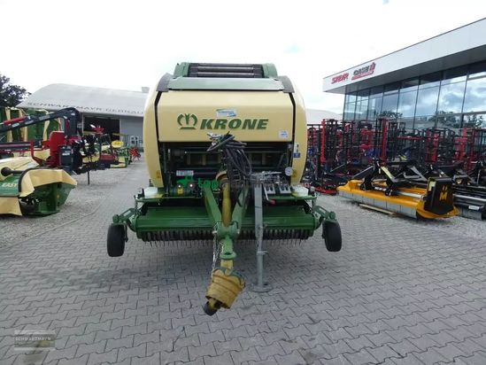 Empacadora gigant - Krone - comprima v 150 xc