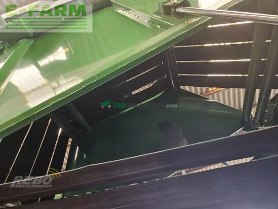Empacadora gigant - John Deere - v462m