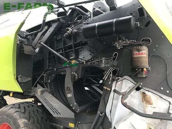 Empacadora gigant - Claas - quadrant 5300 fc
