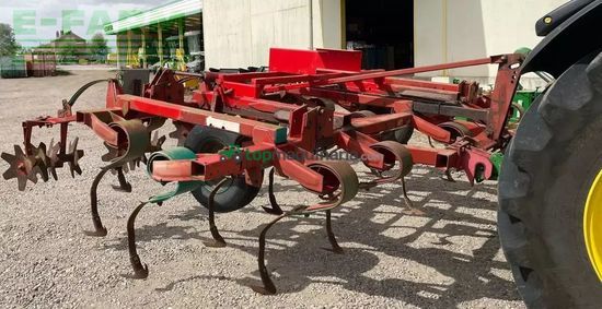 Cultivador - Kverneland - dechaumeur