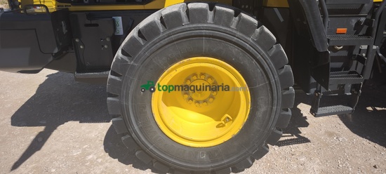Pala cargadora Komatsu WA200-8