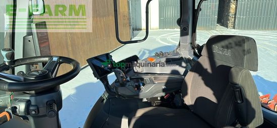 Tractor agrícola - Valtra - T235D