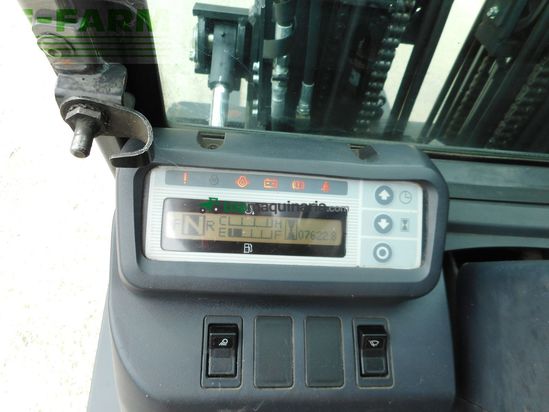 Elevadora - Nissan - y1d2a25q triplex 4,5m + ss + zv + kabine