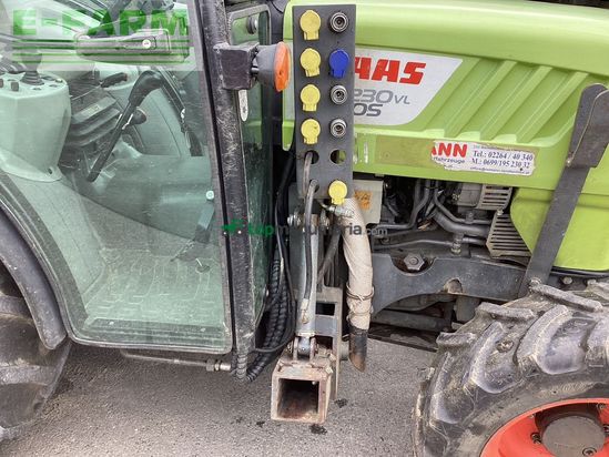 Tractor agrícola - Claas - nexos 230 vl