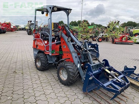 Minicargadora -  - 2025