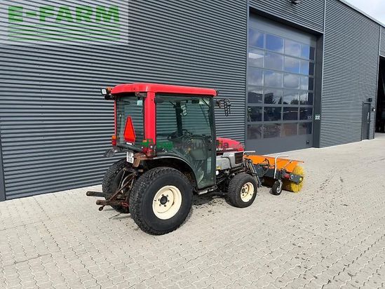Tractor agrícola - Yanmar - ef 235