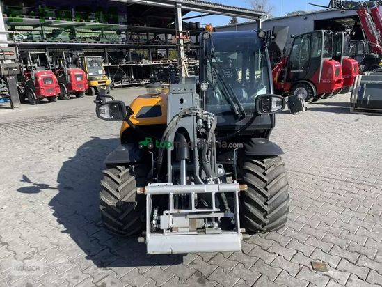 Telescopica - Giant - tendo 5048 mit weidemann aufnahme