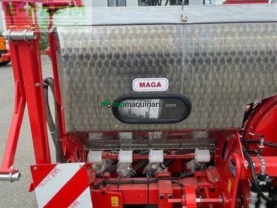 Sembradora monograno mecanica - Becker - aeromat p12 hkt dte fronttank