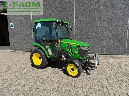 Tractor agrícola - John Deere - 2038r
