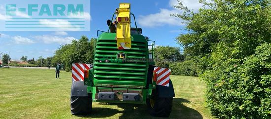 Cosechadora de Cereal - John Deere - 7500