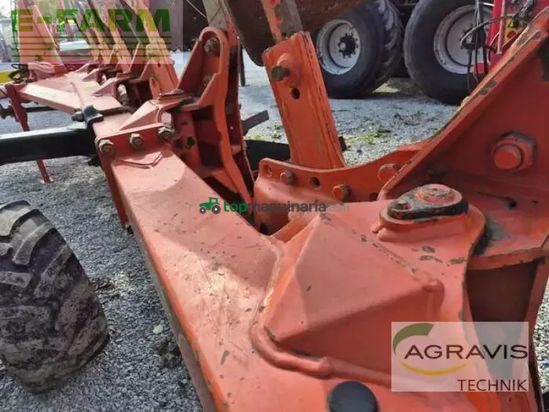 Arado - Kuhn - vari-master 153