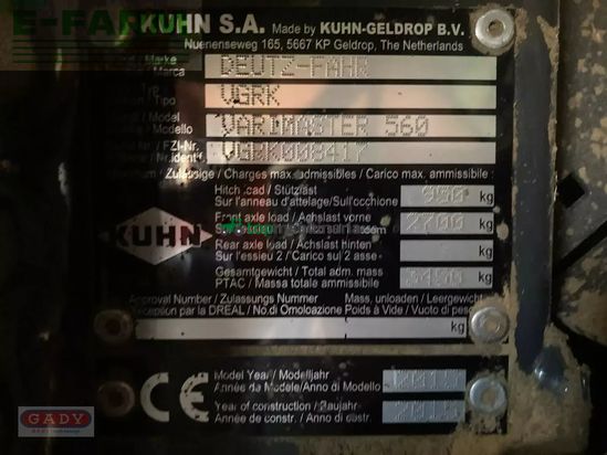 Empacadora gigant - Deutz-Fahr - varimaster 560 rundballen presse