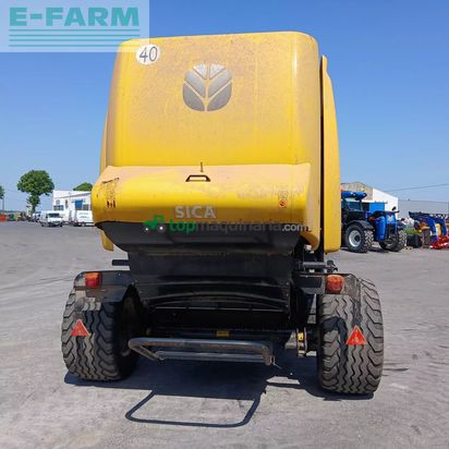 Empacadora gigant - New Holland - rb 180