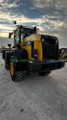 Pala cargadora  Komatsu WA270-8E0