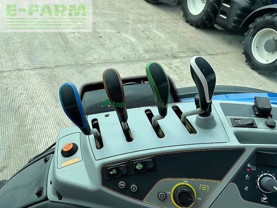Tractor agrícola - Valtra - t174 active tractor (st26435)