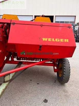 Empacadora gigant - Welger - ap45 mit anhänger