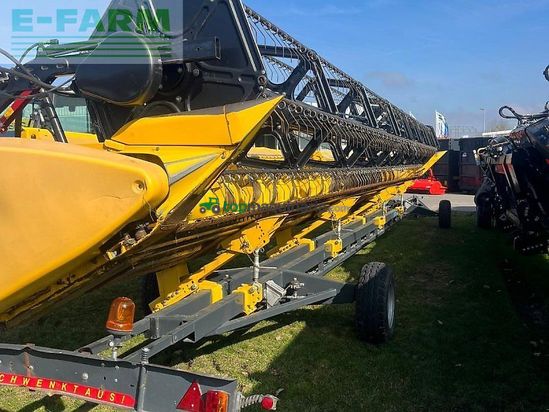 Cosechadora de Cereal - New Holland - cr 10.90