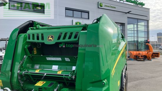 Empacadora gigant - John Deere - C451R
