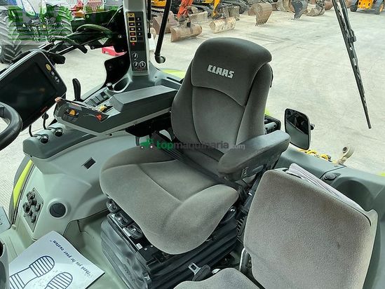 Tractor agrícola - Claas - 810 axion tractor (st27040)